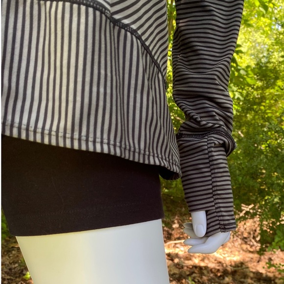 prAna Women's Marin Pullover Top in Black Stripe [3506] - Picture 4 of 8